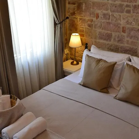 Hekatonisa Hotel 4*