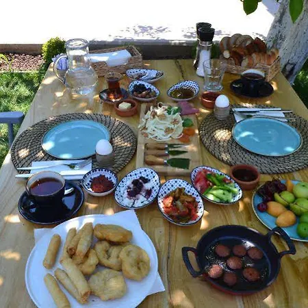 Hekatonisa Ayvalı